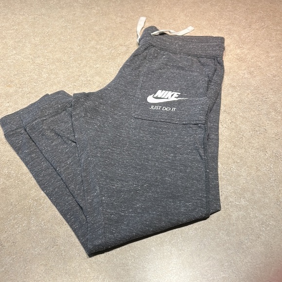 Nike Pants - Nike women’s joggers